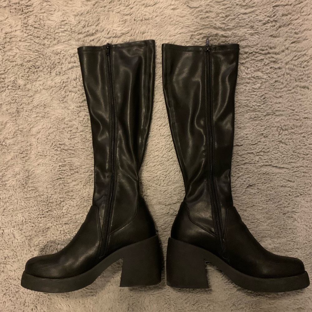 Steve Madden platform boots